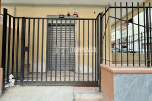 Locale Commerciale a Napoli Via Eurialo 1 locali