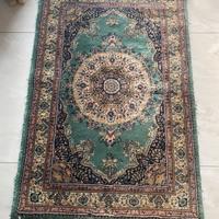 Tappeto persiano verde
