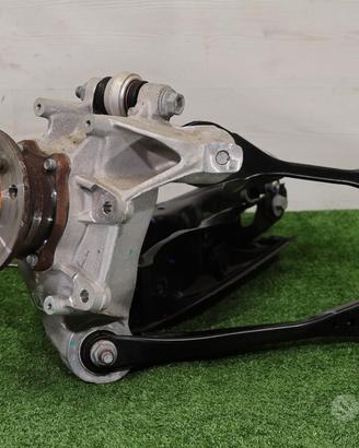 BMW G07 Mozzo fusello posteriore destro