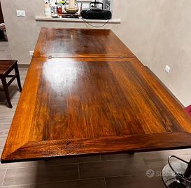 Tavolo in noce allungabile