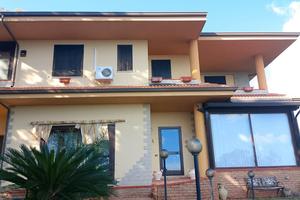 Villa in collina vicino al mare