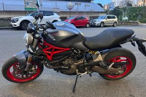 DUCATI  MONSTER  821