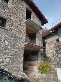 Vendita casa + terrenno