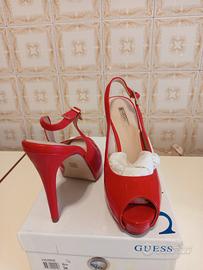 sandali guess