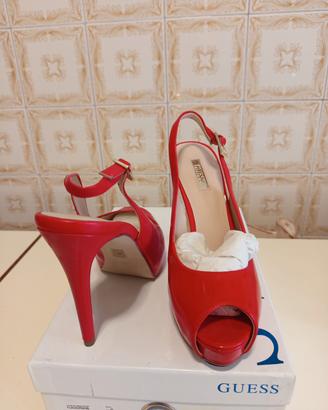 sandali guess