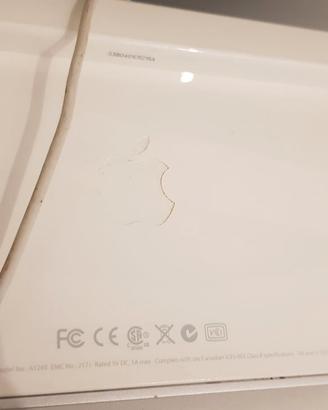 MAC Apple con tastiera