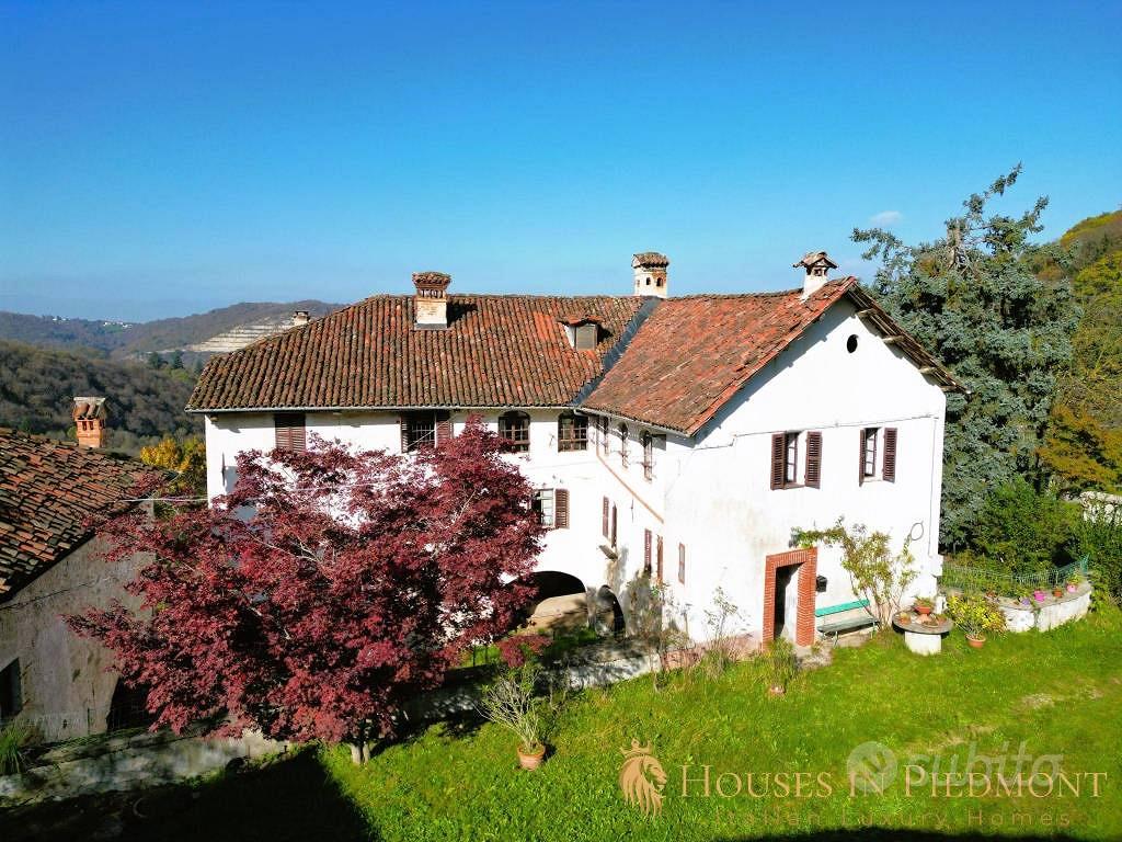 Rustico / Casale di 1000 m² con più di 5 locali a - Vista 5