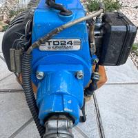 Decespugliatore Kawasaki td 24