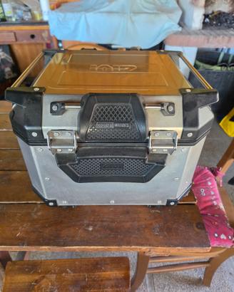 Givi trekker outback 42 litri