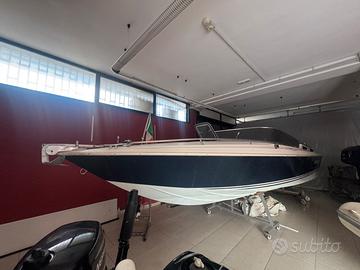 Abbate primatist 23 con mercuiser