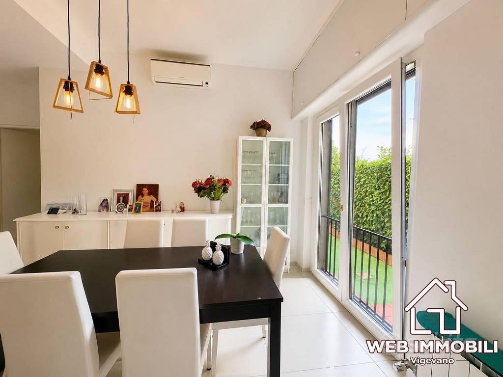 Appartamento di 236 m² con più di 5 locali e box a - Vista 6