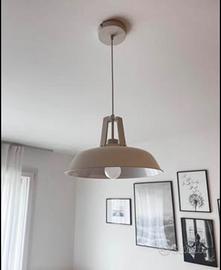 2 lampadari bianchi