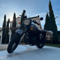 Royal Enfield Classic Reborn 350 2023 accessoriata