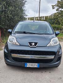 Peugeot 107 RESTYLING CON CARPLAY FUNZIONA TUTTO