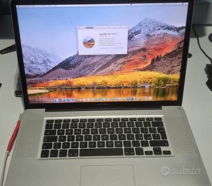 MacBook Pro 17" - 2011