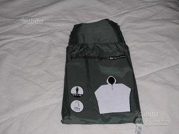 Poncho impermeabile per persona su carrozzina