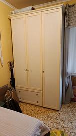 Armadio tre ante e letto 1piazza e mezza Ikea