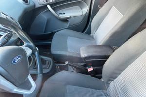 Ford Fiesta 1.2 benz 2010 euro 5
