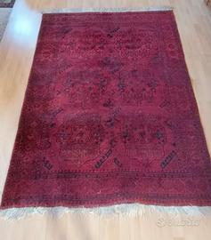 tappeto persiano bordeaux