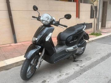 Aprilia Scarabeo 250 del 2007