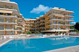 Last Minute con piscina 08/08-15/08 P.zza Torino