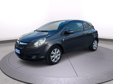 Opel Corsa 1.2 benzina anno 2011 neo patentati