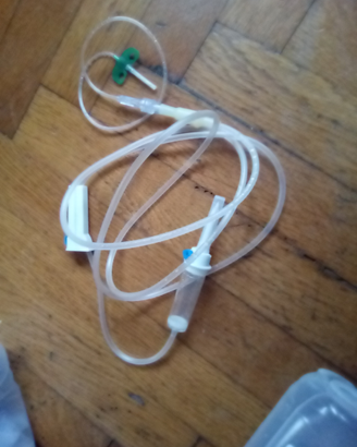 Deflussori e aghi per flebo