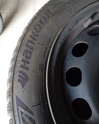gomme invernali per golf con cerchione 