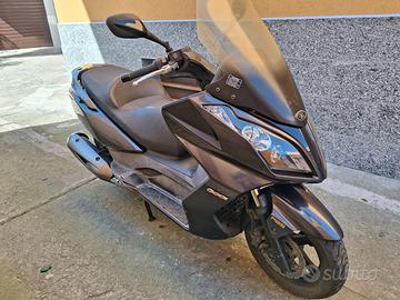 Kymco downtown 300i 2013