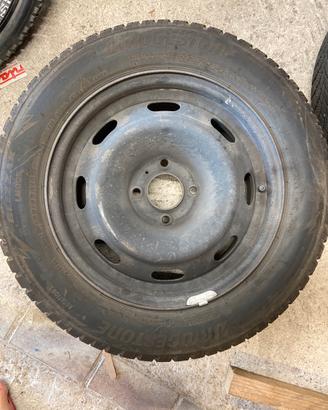 Pneumatici invernali Bridgestone 185/65 R15