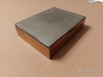 Cofanetto tabacchi in legno/argento