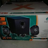 casse + subwoofer Logitech X-210 per pc