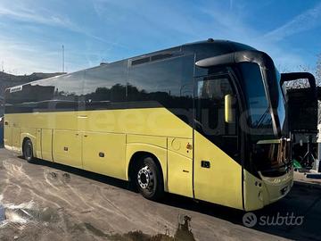 Autobus turistico Iveco Magelys