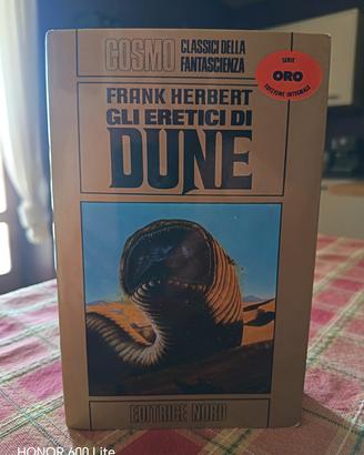 Libro "Gli Eretici di Dune" 