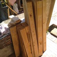 Listelli di abete grezzo di varie dimensioni 