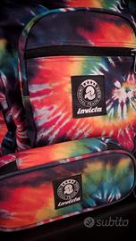 Set Scuola Invicta – Zaino + Astuccio Tie-Dye