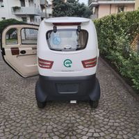 Scooter elettrico cabinato