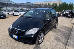 MERCEDES-BENZ A 160 BlueEFFICIENCY Premium