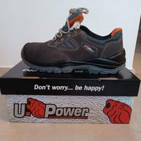Scarpa  nuova n 43 costo 40 euro
