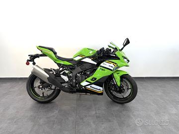 Kawasaki Ninja ZX-4 RR ZX4RR KM0