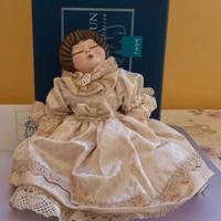 Bambola Carla oro Thun