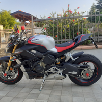 Ducati streetfigjter v4 s