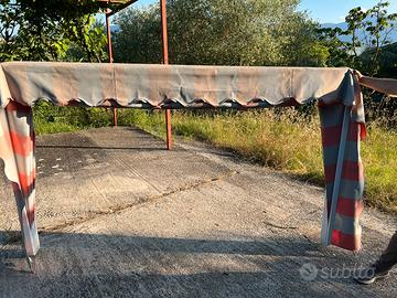 Tenda  da sole a cappottina impermeabile a strisce