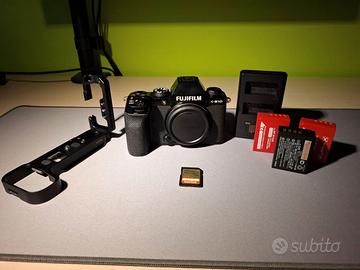 Fujifilm X-S10 con accessori-Opzione con obiettivi