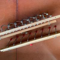 Porta cravatte in legno da parete