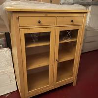 "Credenza in legno massello mod. Hemnes"