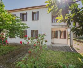 ORIAGO casa singola su 2 livelli con scoperto R520