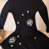 Abitino nero in maglia con Swarovski cuciti