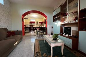 Semindipendente con tavernetta