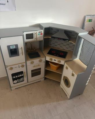 Cucina giocattolo